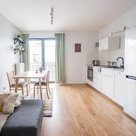 Polaka Apartment ~ Self Check-In 24 ~ Car Park ~Lift Wroclaw Bagian luar foto