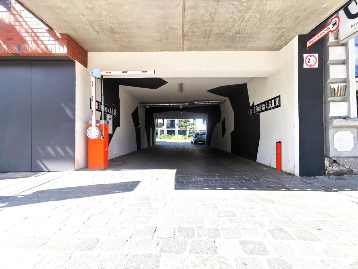 Polaka Apartment ~ Self Check-In 24 ~ Car Park ~Lift Wroclaw Bagian luar foto