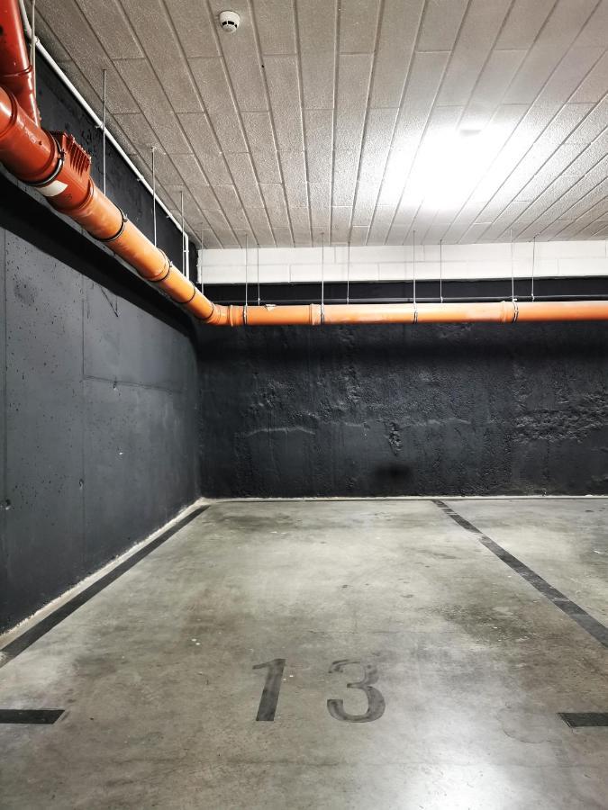 Polaka Apartment ~ Self Check-In 24 ~ Car Park ~Lift Wroclaw Bagian luar foto