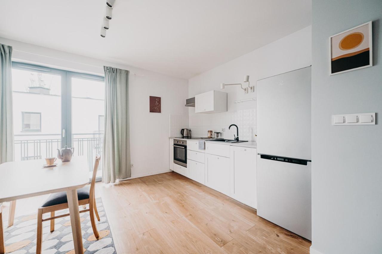 Polaka Apartment ~ Self Check-In 24 ~ Car Park ~Lift Wroclaw Bagian luar foto