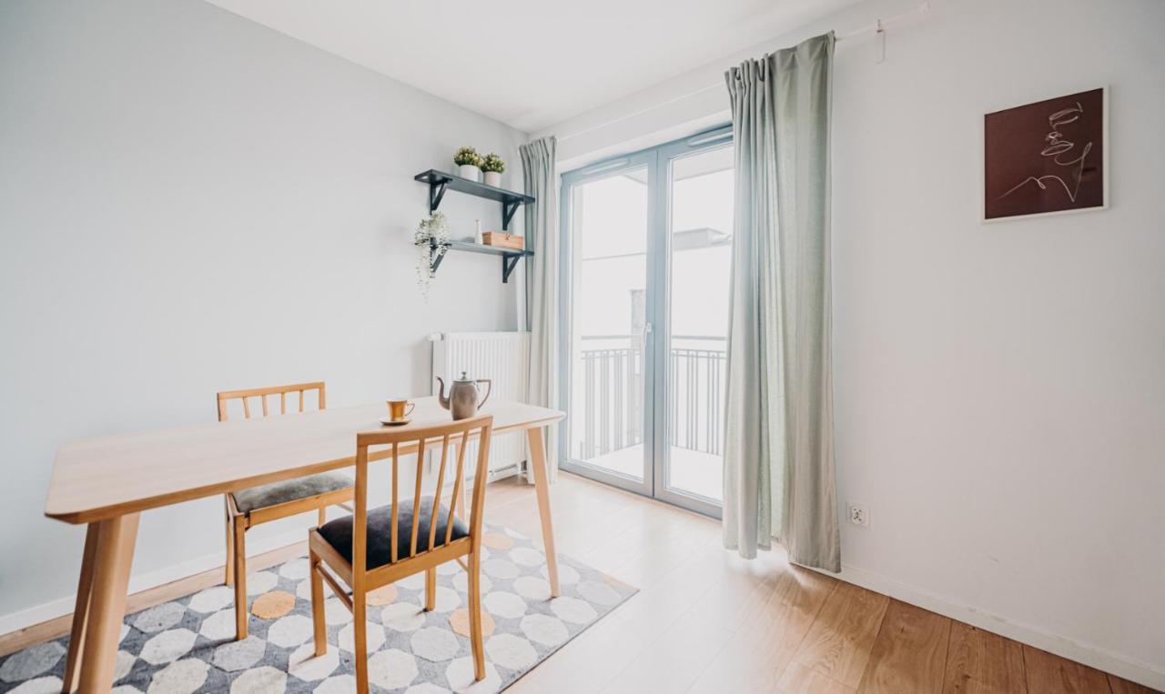 Polaka Apartment ~ Self Check-In 24 ~ Car Park ~Lift Wroclaw Bagian luar foto