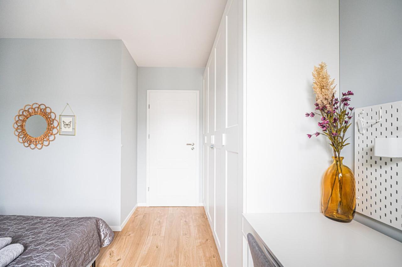 Polaka Apartment ~ Self Check-In 24 ~ Car Park ~Lift Wroclaw Bagian luar foto