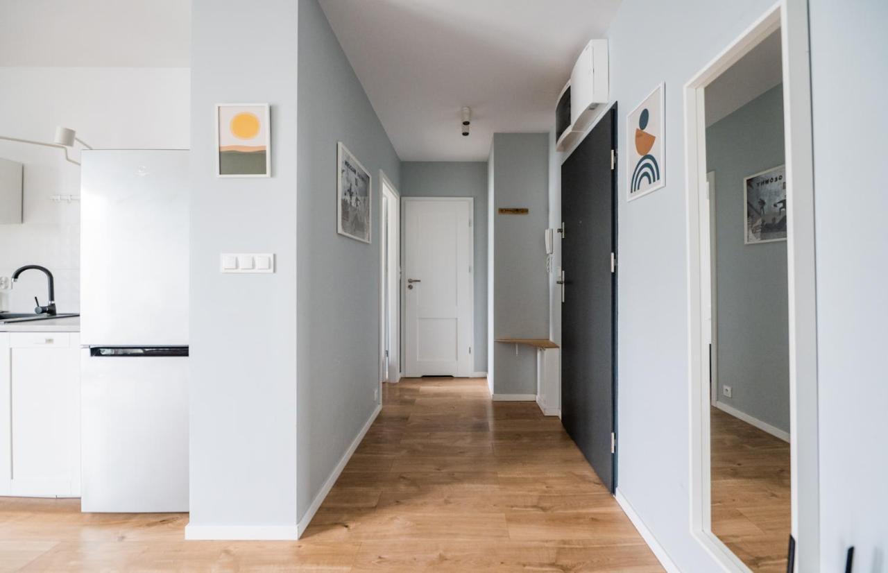 Polaka Apartment ~ Self Check-In 24 ~ Car Park ~Lift Wroclaw Bagian luar foto