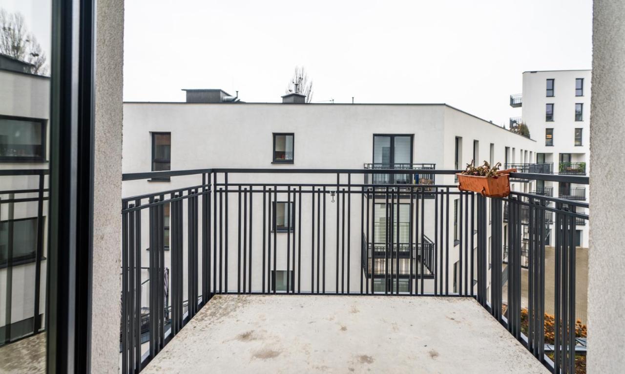 Polaka Apartment ~ Self Check-In 24 ~ Car Park ~Lift Wroclaw Bagian luar foto